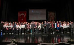 Bursa Valisi Erol Ayyıldız 24 Kasım Öğretmenler Günü Kutlama Programına Katıldı