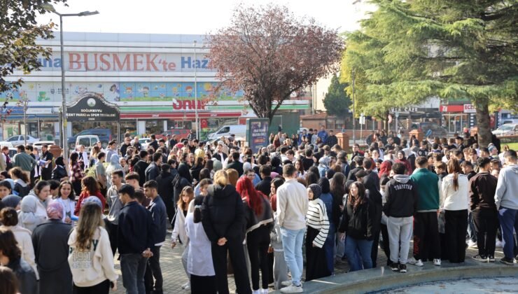 YSK Hazırlık Merkezi’nde Deprem ve Tahliye Tatbikatı Gerçekleştirildi