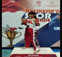 Cumhuriyet Kupasını Hira Kaptan Altın Madalya Kazandı