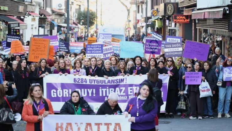 Bursa’da Binlerce Kadın Şiddetsiz Bir Yaşam Adalet ve Eşitlik için Yürüdü