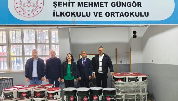 Gemlik Kent Konseyinden Gemlik’te Bir Okula Daha Boya Desteği