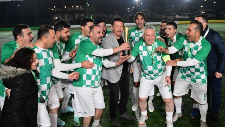 Osmangazi Belediyesi 13. Geleneksel Halı Saha Futbol Turnuvası’nda Şampiyon Beli Oldu