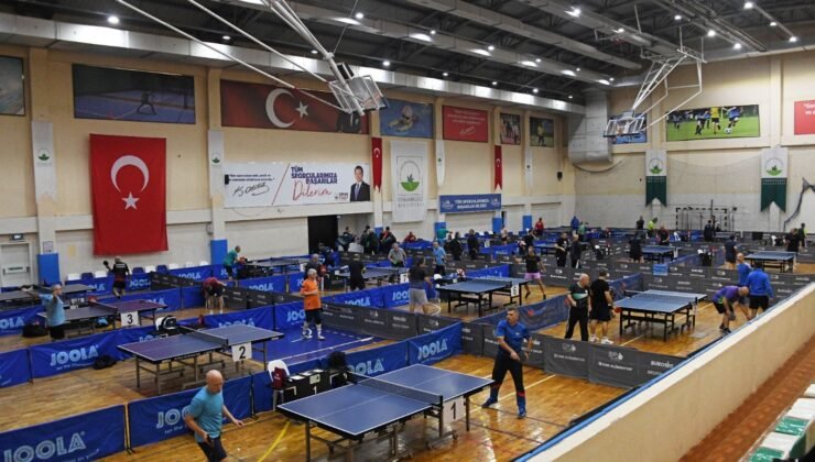 Osmangazi’de Masa Tenisinin Ustaları Buluştu