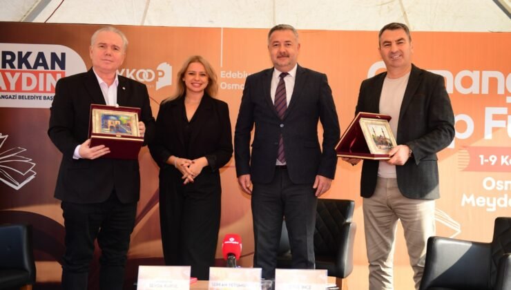 Osmangazi Kitap Fuarı Zengin İçeriğiyle Devam Ediyor