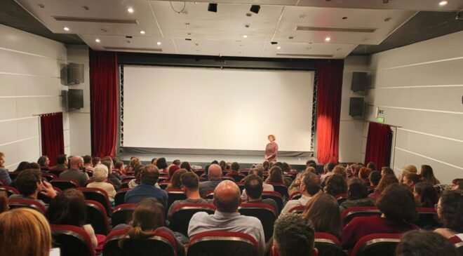 Nilüfer’de Pelin Esmer Yeni Filmiyle Sinemaseverlerle Buluştu