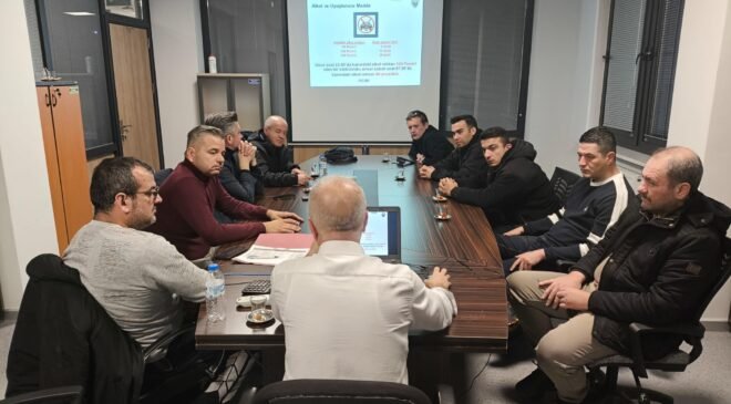 Büyükşehir Belediyesi’nin Şoförlerine Defansif ve İleri Sürüş Teknikleri Eğitimi