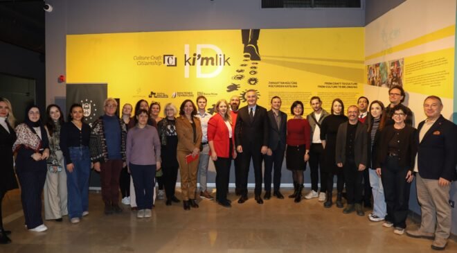 Göçmenlerin Yolculuğu ‘Kimlik’le Sergilendi