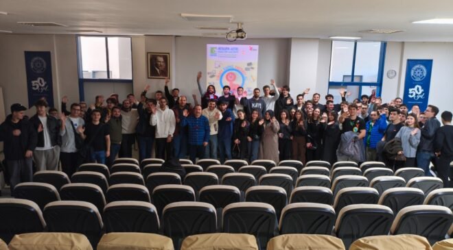 “E-Atıksız Zihinler Dijital Bilgi Yarışması” ile Gençler Bilinçlendirildi