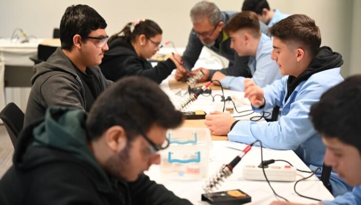 Öğrenciler Bilimle Buluştu