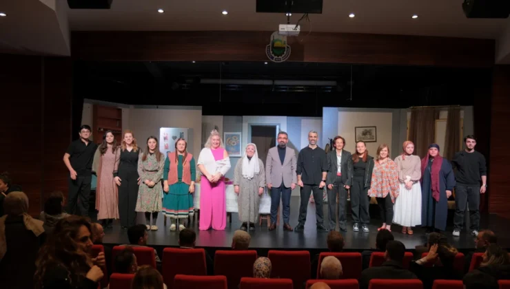 İnegöl’de Kadın Sığınağı Gala Gösterimiyle Sahneyle Buluştu