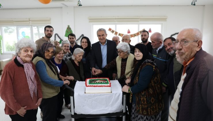 Nilüfer’de Yaşlılar 2026 Yılını Coşkuyla Karşıladı