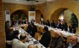 Kapalı Çarşıdaki İşletmeler 4207 Sayılı Kanun Hakkında Bilgilendirildi