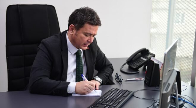 Osmangazi Belediye Başkanı Erkan Aydın Çözüm Merkezini Ziyaret Etti