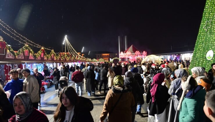 Osmangazi Meydanındaki Yeni Yıl Festivali’ne Yoğun İlgi