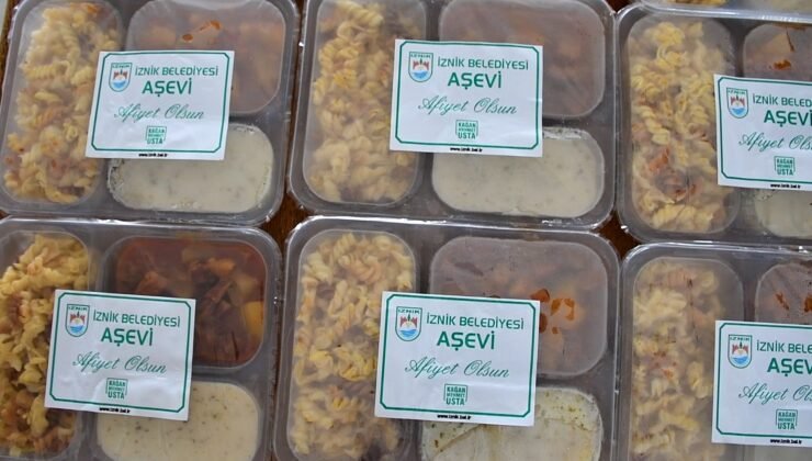 İznik Belediyesi’nden 365 Gün Sıcak Yemek Desteği Devam Ediyor