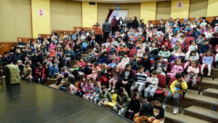 Yıldırım’da Çocuklar Her Pazar Ücretsiz Tiyatro’ya Gidiyor