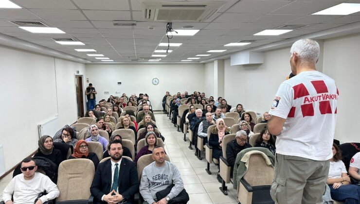 Nilüfer Belediyesi Personeline Temel Afet Bilinci Eğitimi Düzenledi