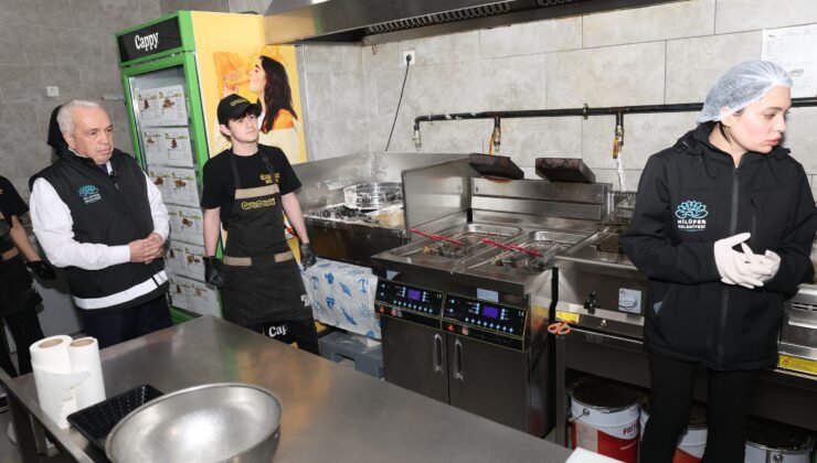 Nilüfer’de Ramazan Öncesi Belediye Başkanı Şadi Özdemir’den Gıda Denetimi