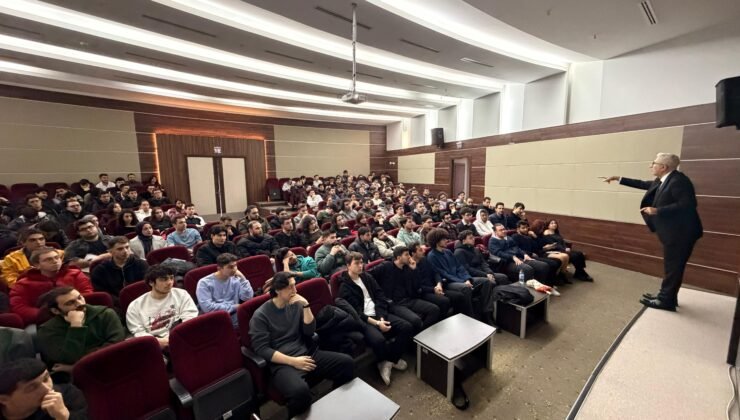 Büyükşehir İtfaiyesinden Üniversite Öğrencilerine Yangın Güvenliği Eğitimi