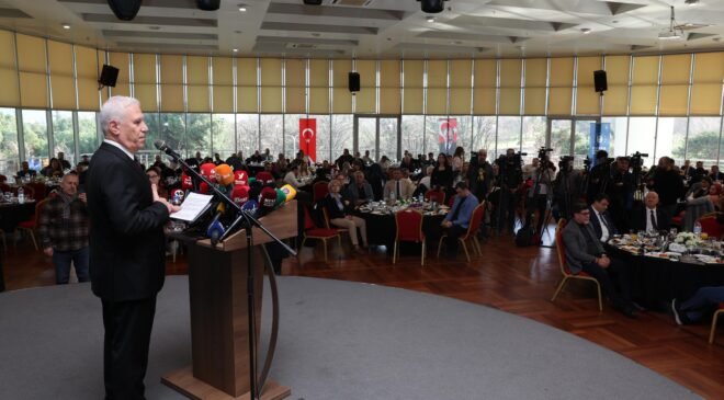 Büyükşehir Belediye Başkanı Mustafa Bozbey Çalışan Gazeteciler Gününde Basın Mensuplarıyla Buluştu