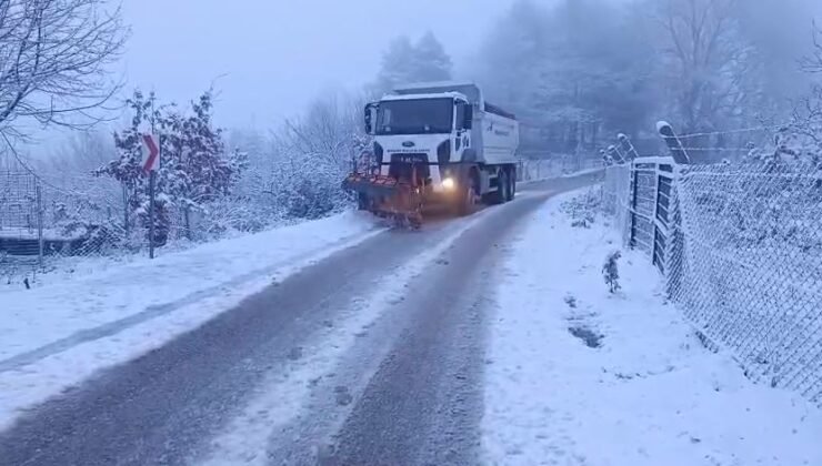 Büyükşehir Belediyesi’nden Kar Mesaisi