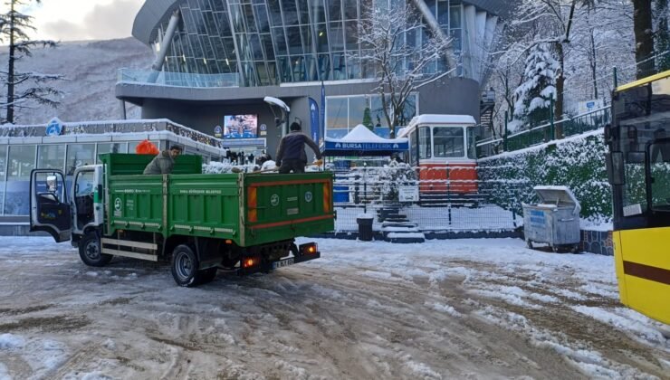 Büyükşehir Belediyesi’nde Kış Mesaisi Sürüyor