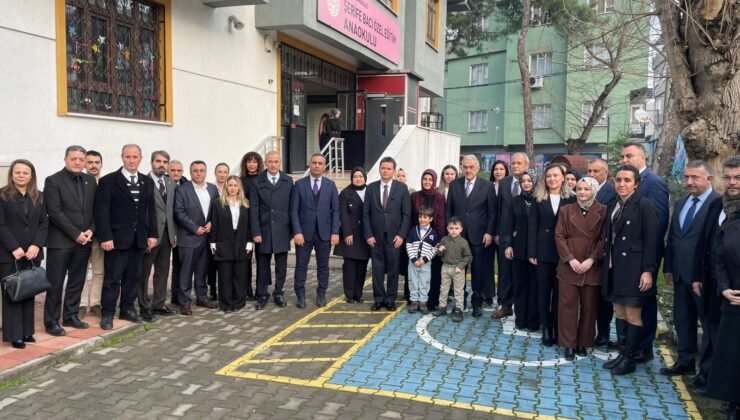 Bursa’da Öğrencilerin Birinci Dönem Karne Heyecanı