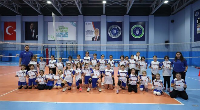 Büyükşehir Belediyesi Kış Okullarında Sertifika Heyecanı