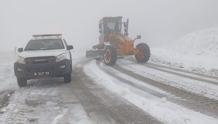 Büyükşehir Belediyesi Karla Mücadelesi Devam Ediyor