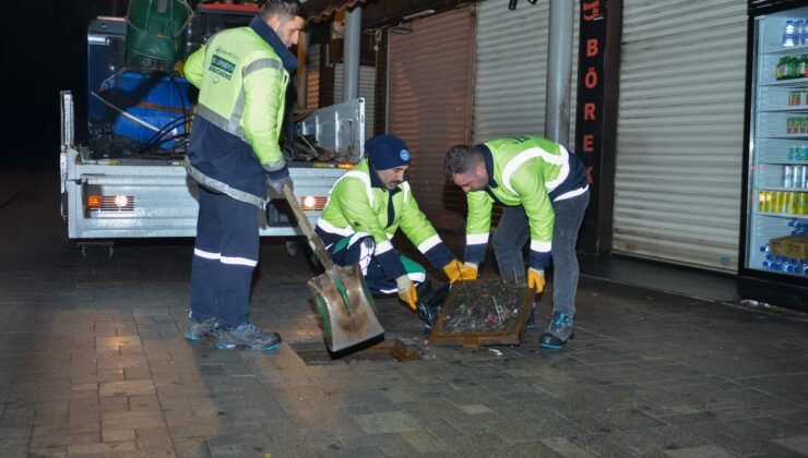 Bursa Tarihi Çarşı ve Hanlar Bölgesinde Gece Mesaisi