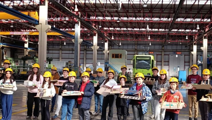 Öğrenciler BURULAŞ’ta Hem Eğlendi Hem Öğrendi