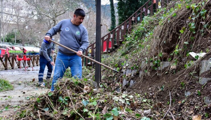Büyükşehir Belediyesi’nden Misi’de Dere ve Çevre Temizliği