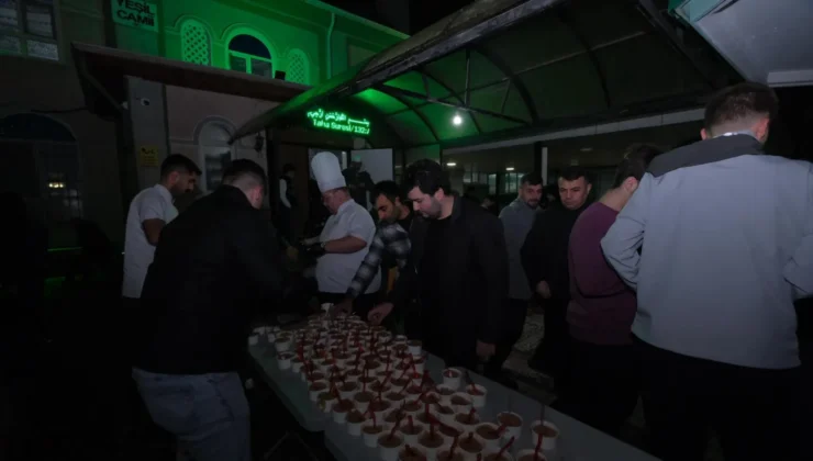 İnegöl’de Miraç Kandilinde Helva Kazanları Kaynadı