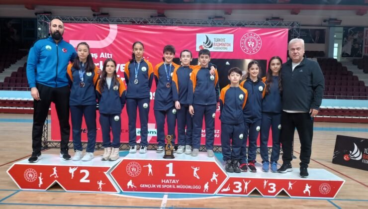 Osmangazi’li Badmintoncular Türkiye Şampiyonasında Parladı