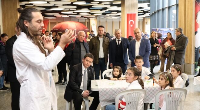 Osmangazi Belediye Başkanı Erkan Aydın: “Şenlik Çocukları Ekran Bağımlığından Uzak Tutacak”