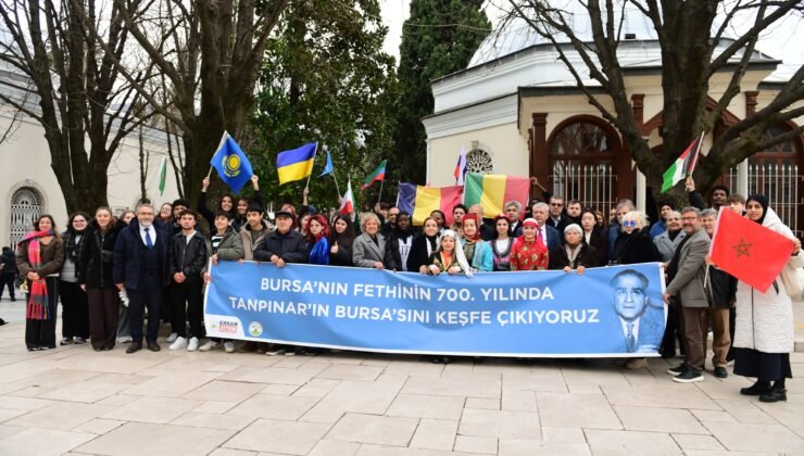 Bursa’nın 700 Yıllık Hafızası Ahmet Hamdi Tanpınar’ın İzinde Anlatıldı