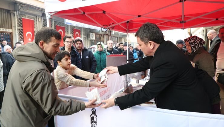 Osmangazi Belediye Başkanı Erkan Aydın’dan Kayınvalidesi Hayrına Lokma  İkramı