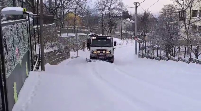 Osmangazi’nin Yüksek Kesimlerinde Karla Mücadele Nöbeti