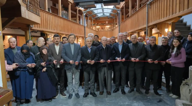 İnegöl’de Kent Müzesi 17. Yaşını “Zarafetin Mirası” Sergisiyle Kutluyor