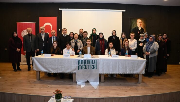 Bursa Anadolu Mektebi Öğrencileri Sabahattin Ali il Panelinde Buluştu