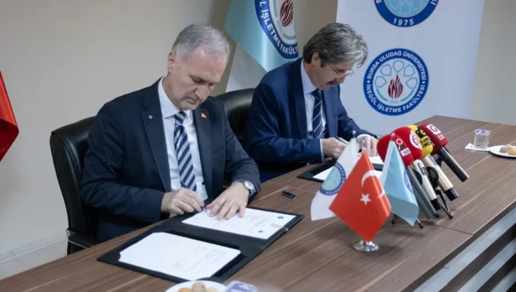 İnegöl’deki Üniversite Kampüsü Yerinde Dönüşümle Daha Nitelikli Hale Gelecek İş Protokolü İmzalandı