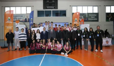 İnegöl’de Spor Festivalinde Spor Tırmanış Branşı Büyük Heyecana Sahne Oldu