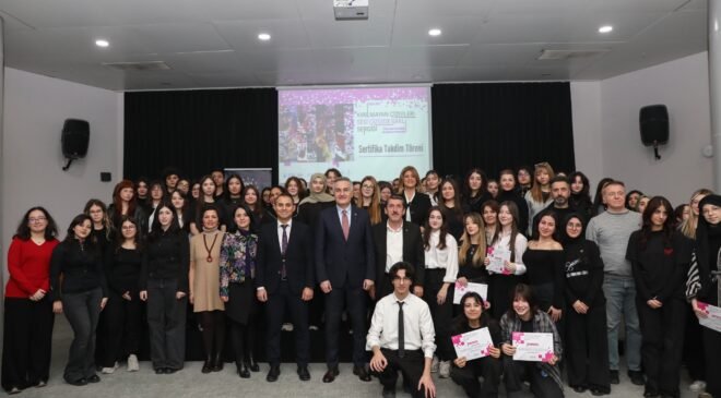 Şiddetsiz Yaşama Dijital Sergi ile Dikkat Çektiler