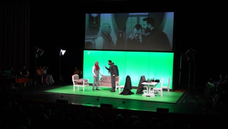 “Adiller” Seyircisi ile Buluştu