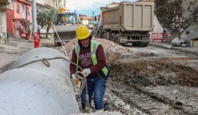 Mustafakemalpaşa’nın Altyapısı Büyükşehir Belediyesi’yle Yenileniyor