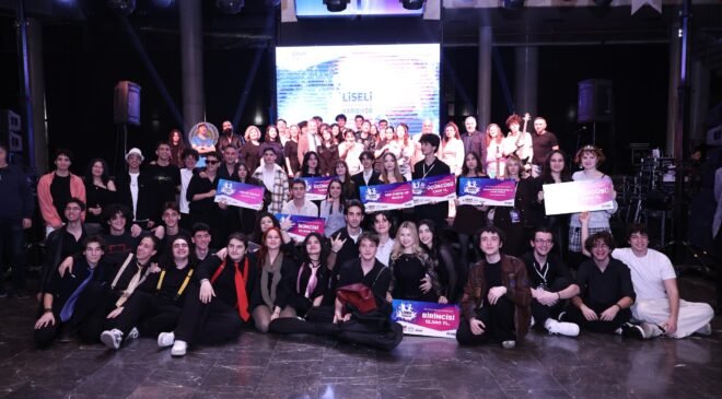 Osmangazi’de Liseli Orkestralar Arası Yarışmanın Final Gecesi