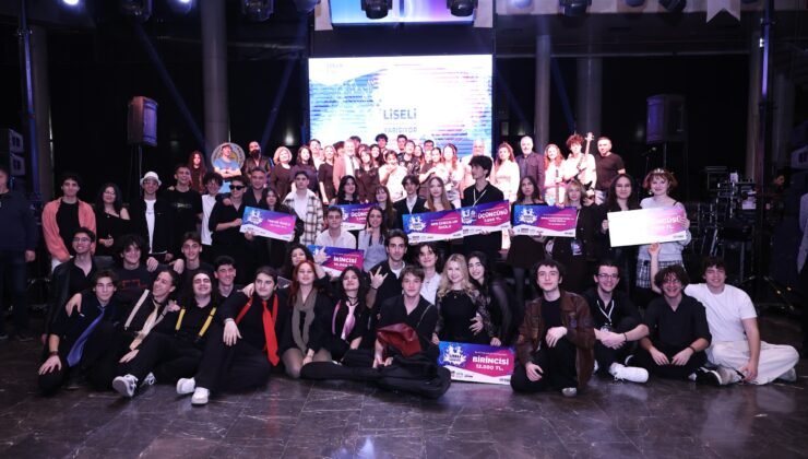 Osmangazi’de Liseli Orkestralar Arası Yarışmanın Final Gecesi