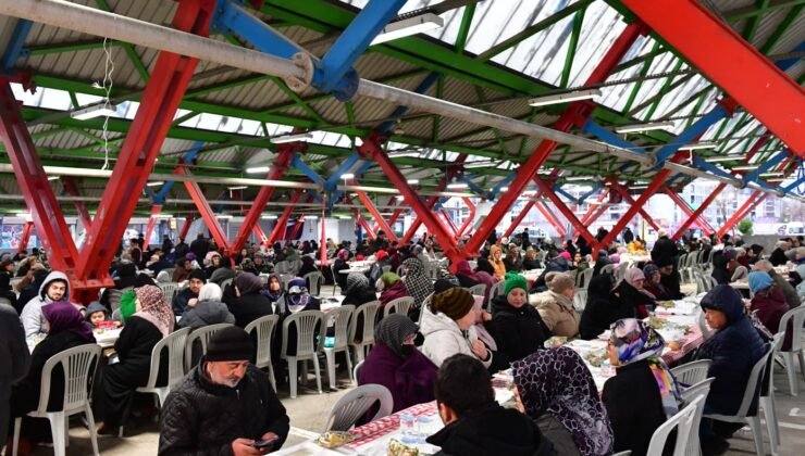 Soğanlı Mahallesinde Ramazan Ayının Bereketi Aynı Sofrada