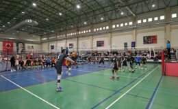 Osmangazi’de Vereranlar Voleybol Zirve için Sahaya Çıktı