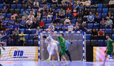 Nilüfer Belediyespor Erkekler Hentbol Takımı Macaristan’dan Avantajlı Dönüyor